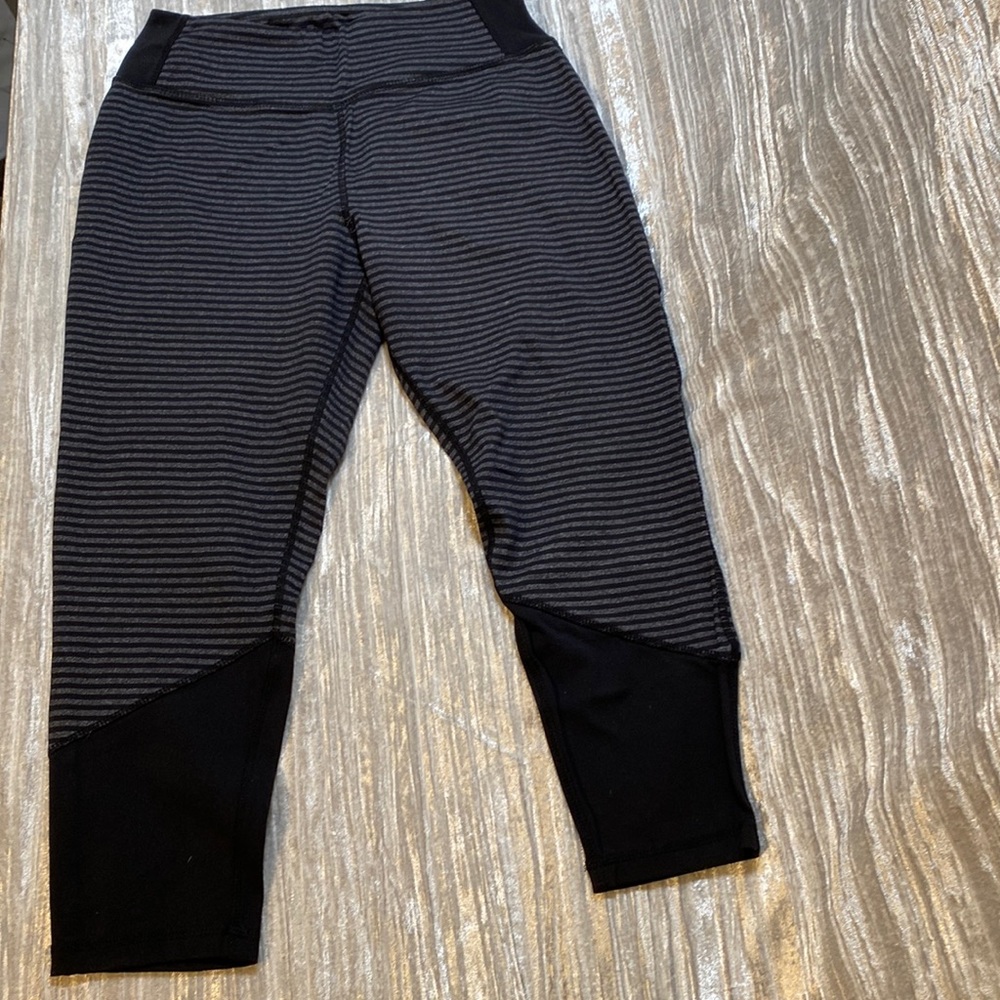 Kyodan Workout Capri Pants Small/Medium * - image 1
